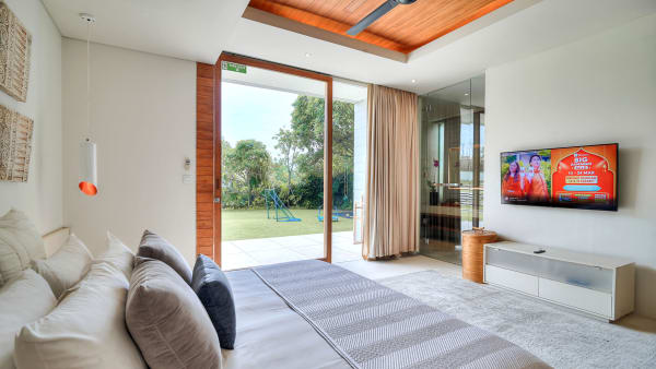 The Iman Villa - Cosy guest bedroom